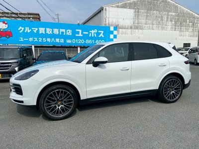 2020 Porsche CAYENNE photo 10