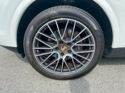 2020 Porsche CAYENNE photo 4