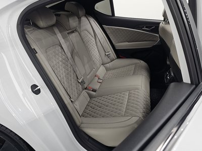 2021 Genesis THE NEW G70 缩略图 17