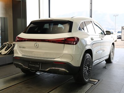 MERCEDES-BENZ EQA - 8