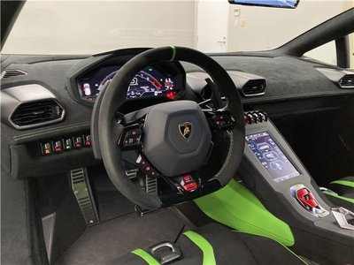 صورة 10 لـ 2022 Lamborghini HURACAN