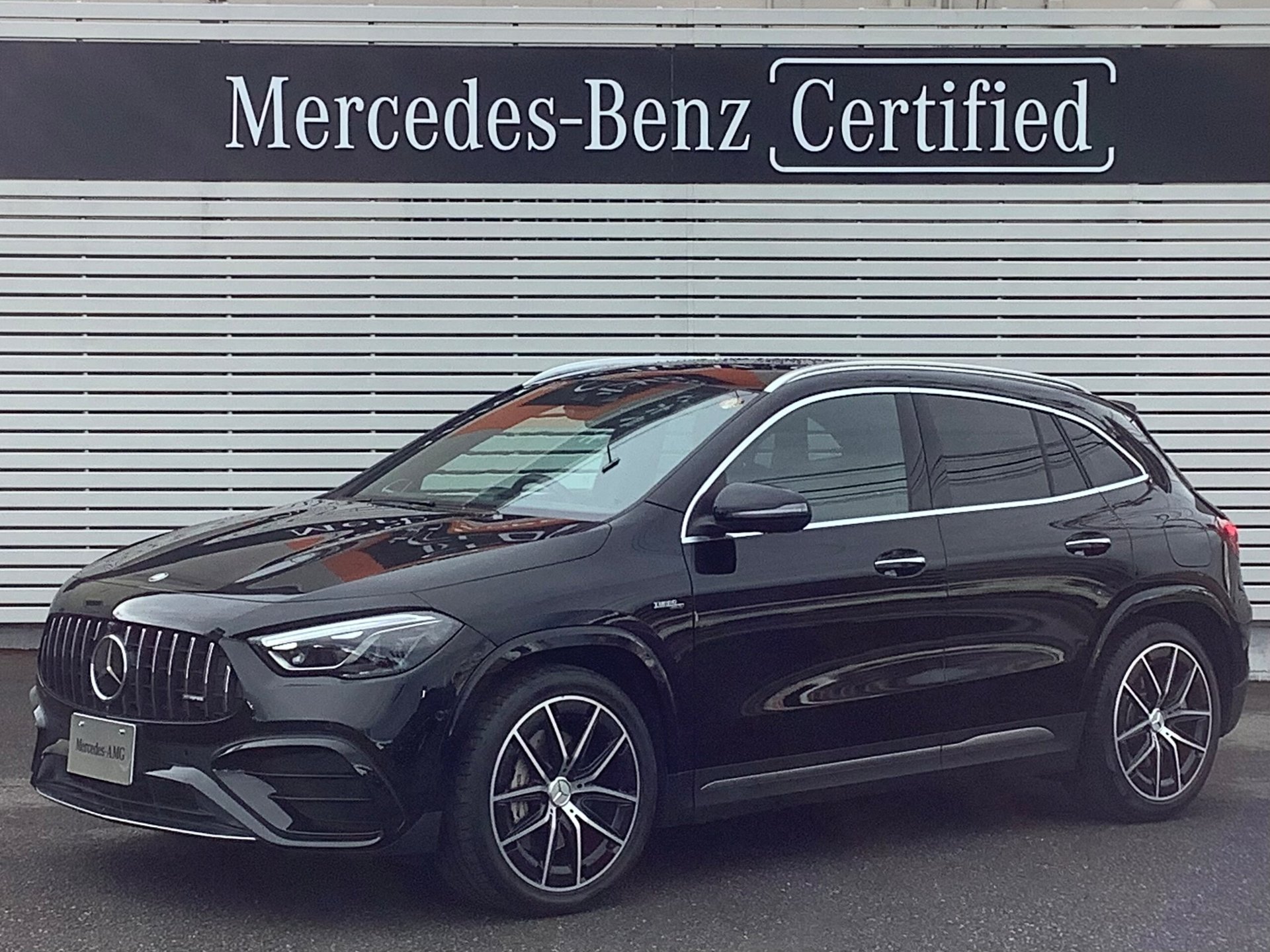 MERCEDES-BENZ GLA AMG - View 1