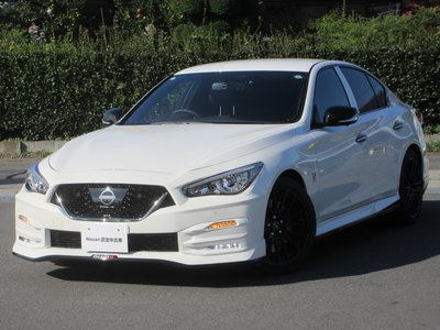 NISSAN SKYLINE