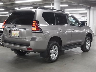 TOYOTA LAND CRUISER PRADO - 6
