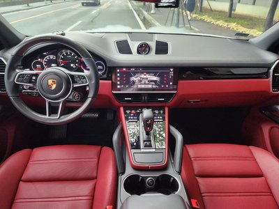 PORSCHE CAYENNE - 9