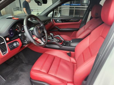 PORSCHE CAYENNE - 4