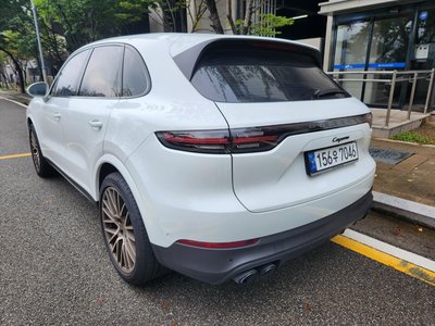 PORSCHE CAYENNE - 3