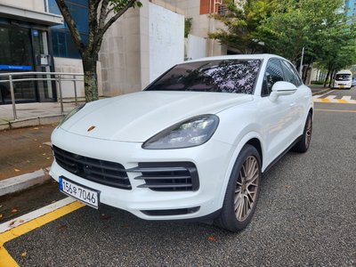 PORSCHE CAYENNE - 1