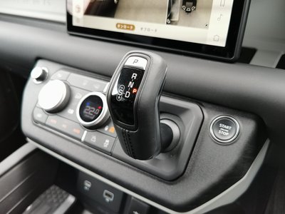 2024 LAND Rover DEFENDER thumbnail 14