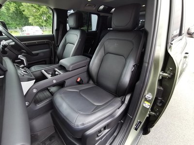 2024 LAND Rover DEFENDER thumbnail 17