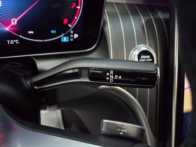 MERCEDES-BENZ GLC - 9