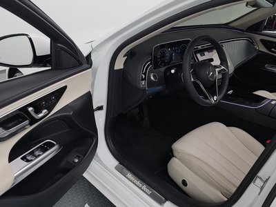 MERCEDES-BENZ E-CLASS - 10