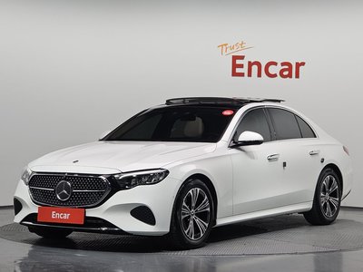 MERCEDES-BENZ E-CLASS - 1