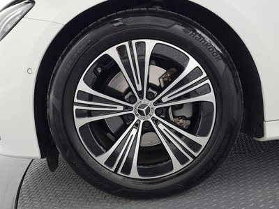 MERCEDES-BENZ E-CLASS - 6