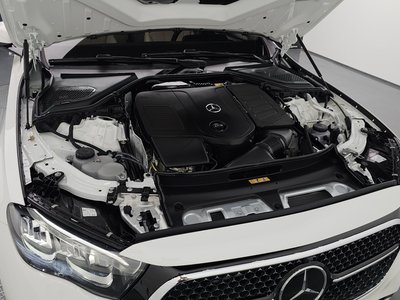 MERCEDES-BENZ E-CLASS - 7