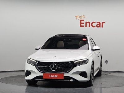 MERCEDES-BENZ E-CLASS - 2