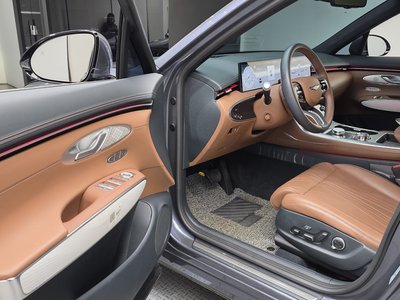 صورة مصغرة 13 لـ 2025 Genesis GV70