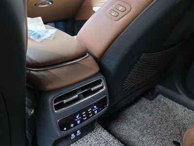صورة مصغرة 25 لـ 2025 Genesis GV70