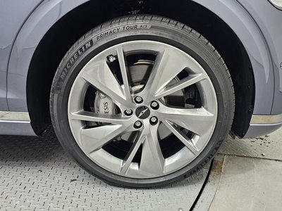 2025 Genesis GV70 photo 8