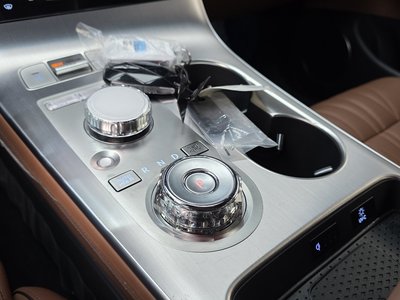 صورة مصغرة 12 لـ 2025 Genesis GV70