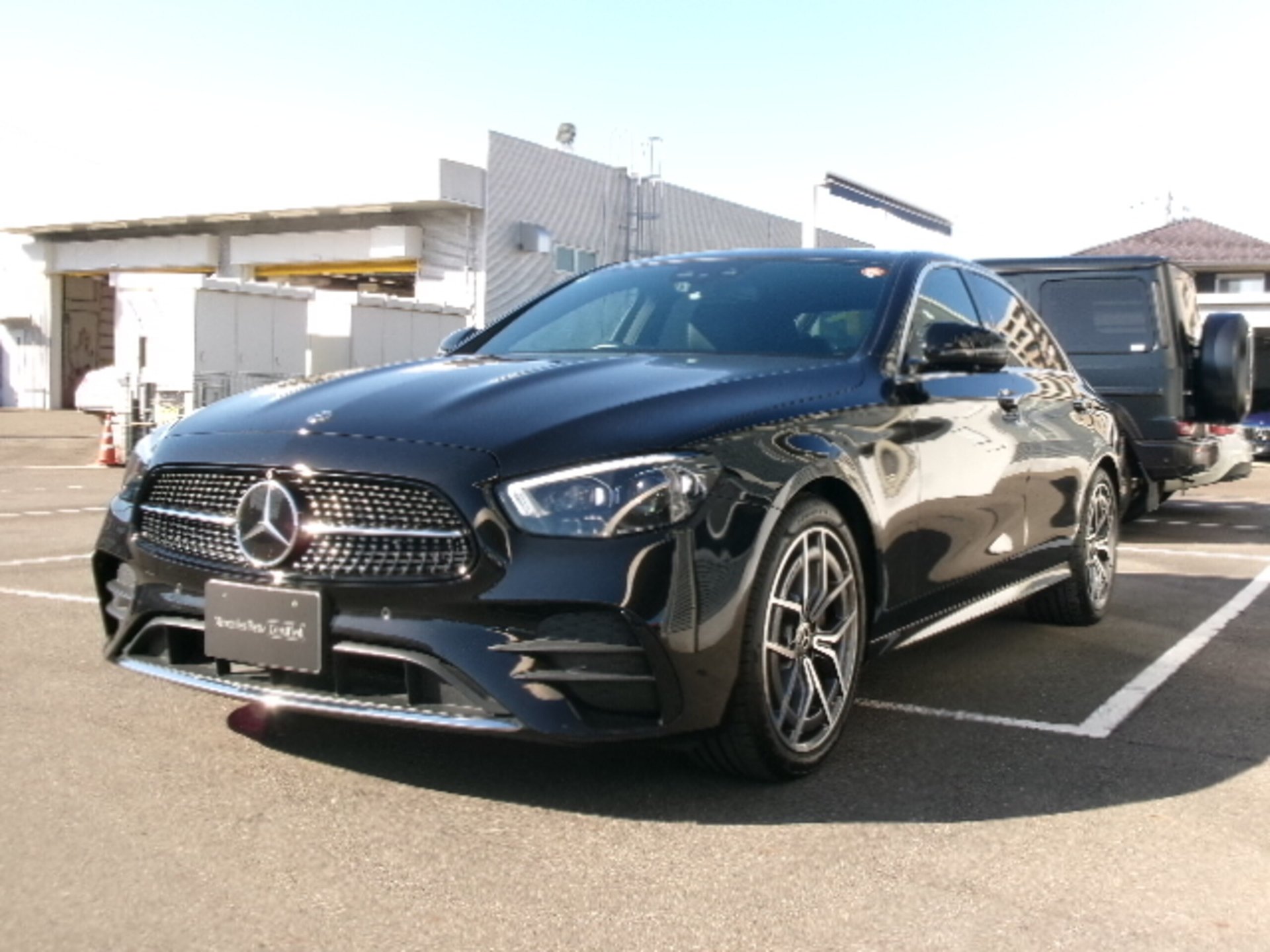 MERCEDES-BENZ E-CLASS - View 1