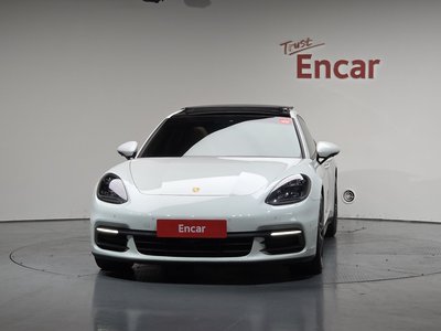 PORSCHE PANAMERA - 2