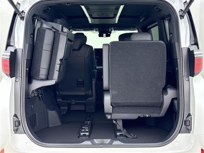 2026 Toyota ALPHARD 缩略图 16