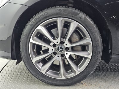 MERCEDES-BENZ E-CLASS - 6