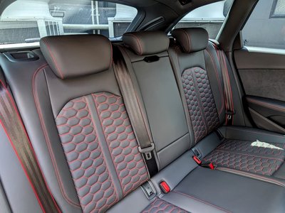 صورة مصغرة 14 لـ 2023 AUDI RS4 AVANT