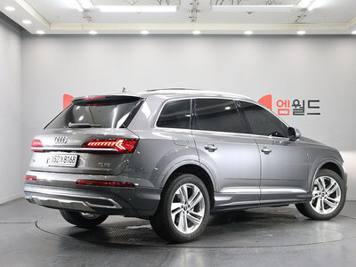 2023 AUDI Q7 — фото 3
