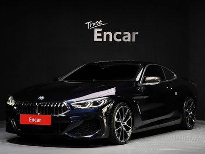 BMW 8 SERIES