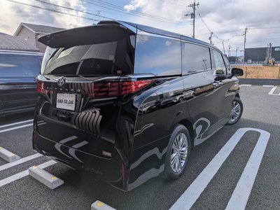 TOYOTA ALPHARD - 8