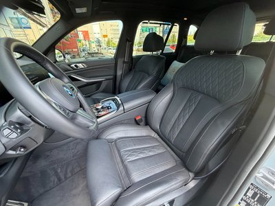 2025 BMW X5 photo 9