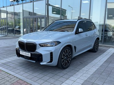 2025 BMW X5 photo 1