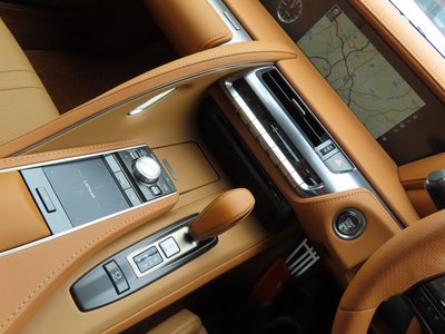 صورة مصغرة 17 لـ 2023 Lexus LC CONVERTIBLE