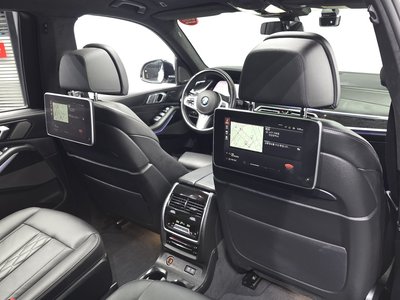 2021 BMW X7 thumbnail 28