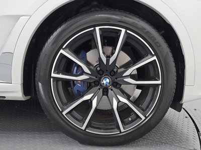 2021 BMW X7 photo 8