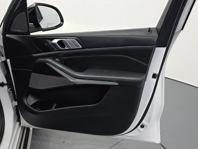 2021 BMW X7 thumbnail 14