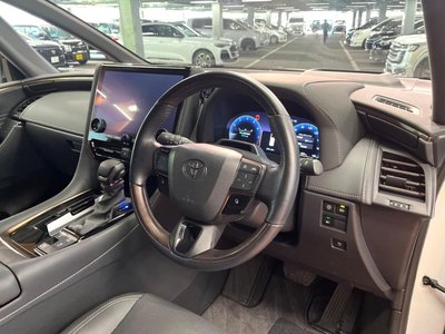 2024 Toyota ALPHARD — фото 2