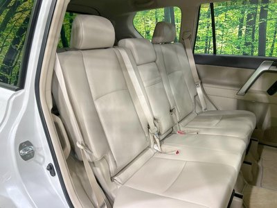 TOYOTA LAND CRUISER PRADO - 9