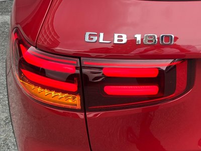 MERCEDES-BENZ GLB - 9