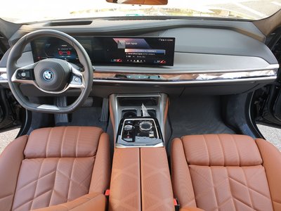 BMW I7 - 4