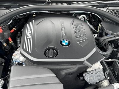 صورة 8 لـ 2025 BMW 3 SERIES