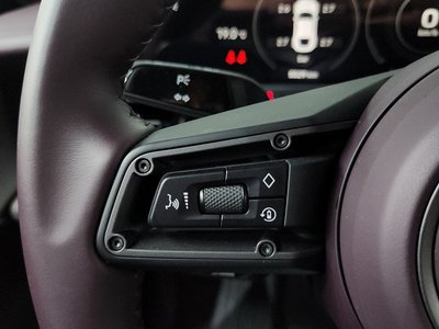 2021 Porsche TAYCAN — миниатюра 19
