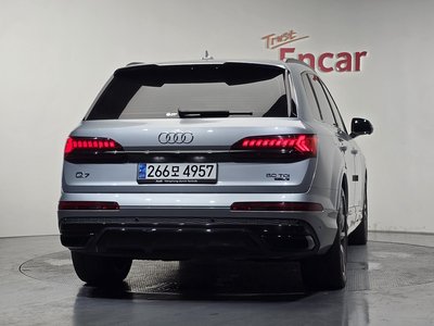 صورة 3 لـ 2023 AUDI Q7