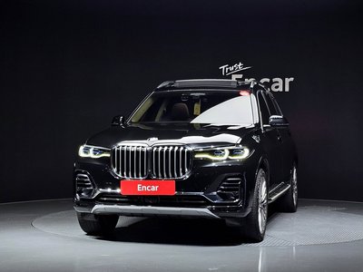 2022 BMW X7 photo 2