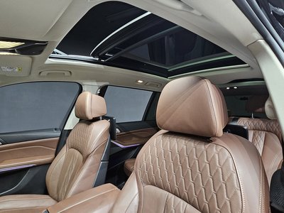 2022 BMW X7 缩略图 18