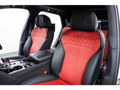 2019 Bentley BENTAYGA thumbnail 35