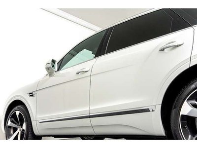 2019 Bentley BENTAYGA thumbnail 25