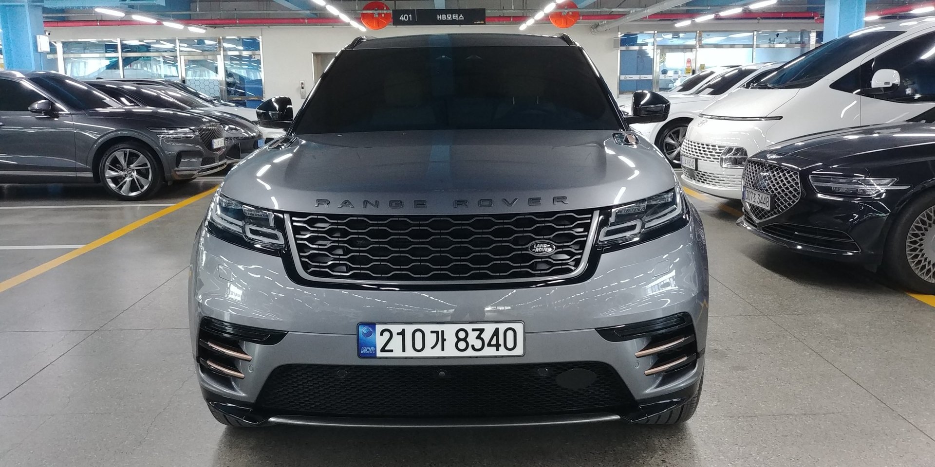 LAND ROVER RANGE ROVER VELAR - View 1